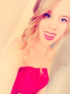Tori R.