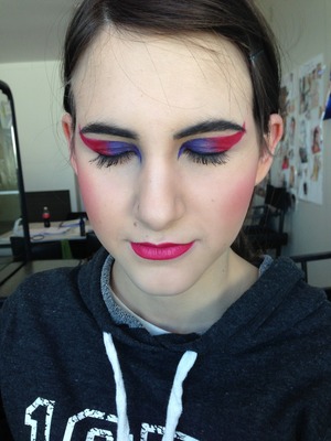 A draft of my catwalk makeup that I did on my lovely model Hannah,