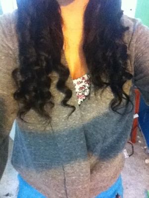 Ariana grande inspired curls<3