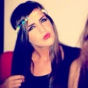 Lynsey G.