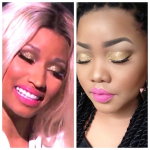 Gold Glittery eyeshadow, bright pink lips. Tutorial: http://youtu.be/DtCYjT5ohB0