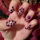 Round Tip Cheetah Print Nails