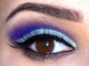 For more details and picturial tutorial: www.makeupbycamelia.com