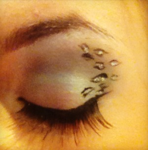 Just a fun look I did to match a gray leopard shirt I was wearing :)