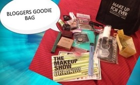 BLOGGERS GOODIES BAG