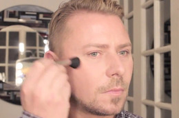 Meet Wayne Goss, Your New Favorite Beauty Vlogger