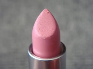 This is the first lipstick i bought from MAC. I have used it up now, but i am definitely going to buy a new one as soon as possible.