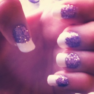 Easy nails.
Cute.