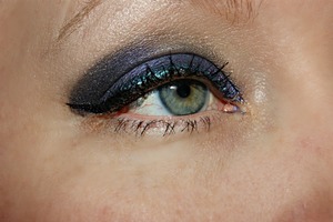 Urban Decay Book of Shadows 4. Blue Bus, Cobra, Gunmetal and Skimp. UD 24/7 liners in Perversion and Siren. Rimmell lash accelerator in black. 