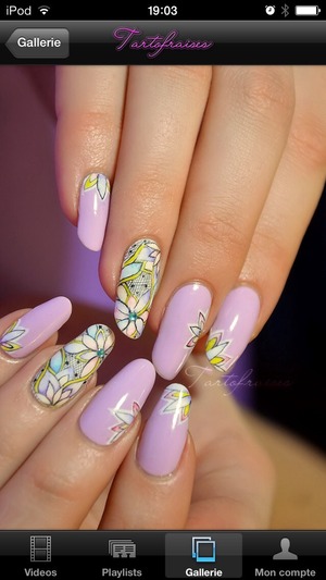 floral motif super cute Liberty nails