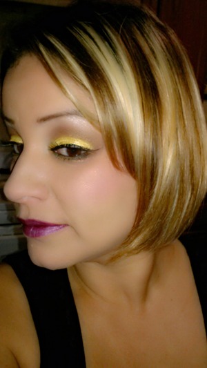 Mac loose pigment in yellow chrome 