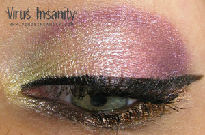 Virus Insanity eyeshadows. From inner to outer corner: Butter Cream, Sleeping Beauty, Punky Purple. Bottom eyeliner: Sticky Caramel.
www.virusinsanity.com
