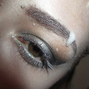 Ice Queen Eye Make-up