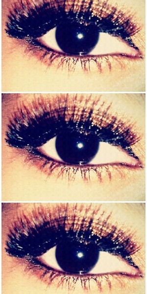 Gold eyeshadow from Mac, and falsies. 