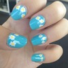 Flower detailed nails 