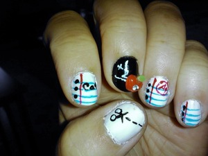 these are my moms nails, shes a teacher :D