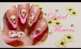Dried Flowers & Sea Shell Nails