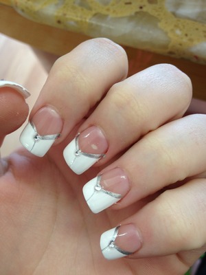 Prom nails classy French 
