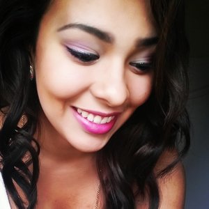 Going for a more pinkish look from the eyeshadow to the lips!