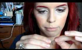 Comment mettre des faux-cils? - how to: apply false lashes