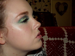 Green Lantern inspired look. Tutorial here: http://www.youtube.com/watch?v=xahepduJYCc