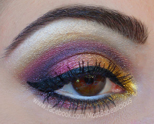 BFTE Cosmetics in Classy, Meteor Shower and 24K.
Sugarpill Cosmetics in Goldilux.
NYX black liquid eyeliner.
Urban Decay eyeshadow primer in Sin and eyeshadow in Verve.
Maybelline mascara in Mega Plush (black).
Jordana white pencil liner.
Brows filled in with Rimmel London's brow pencil in brown/black.

www.facebook.com/mostbabealicious