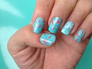 Steps to create this design http://yvonneandherplayground.blogspot.sg/2012/09/nails-floral-dots-and-marble-on-my-nails.html