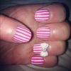 Pretty stripe nails