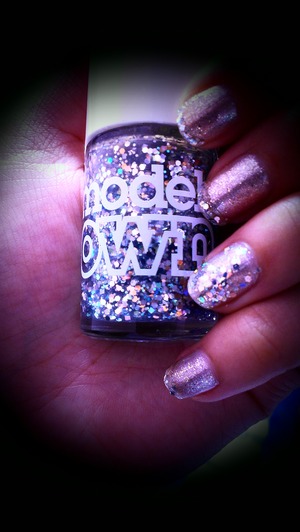 shimmer and glitter nails