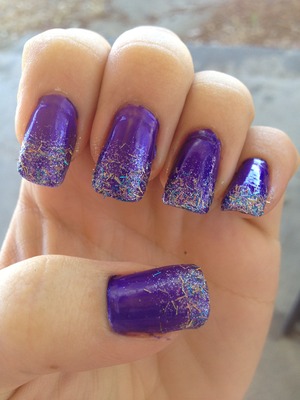 Purple ombré nails