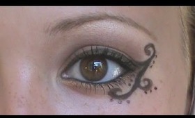 Henna eyes