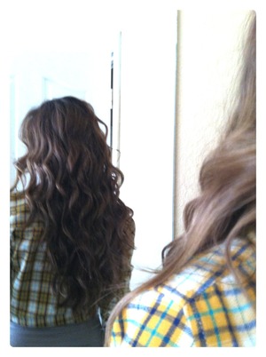 I curled my hair with the wand by José Eber.