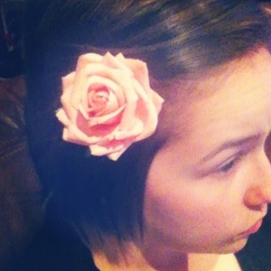 I made this hair pin :) very easy :)