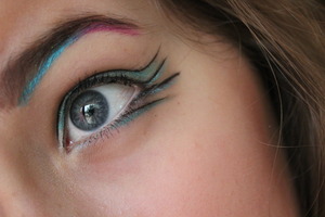 This is inspired from a Beautylish look! I love this as it is very whimsical and colorful. 