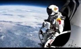 WORLD RECORD ! Felix baumgartner stratus Skydive Jump Video 2012