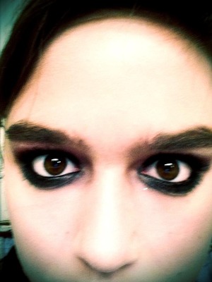 Red and black gothic look, blended out thick bottom liner; inspired by Vintageortacky's (Cora) "Helena" tutorial.