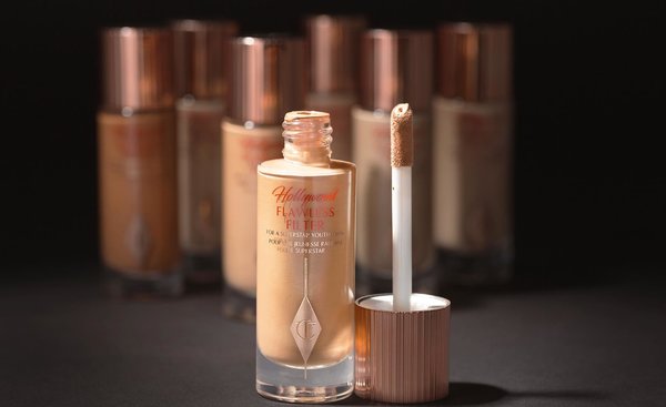 How to use @Charlotte Tilbury Hollywood Flawless Filter! #makeup #skin, Charlotte Tilbury Airbrush Foundation