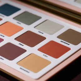 誰より早く手に入れて！発売前から話題騒然 Natasha Denonaの最新アイシャドウパレット「Safari Palette」