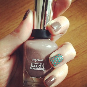 Sally Hansen complete salon manicure #370 commander in chic, Sinful Colors  #940 rise and shine