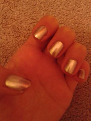 gold nail polish
