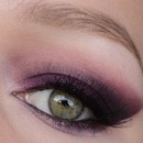 Purple smokey eyes