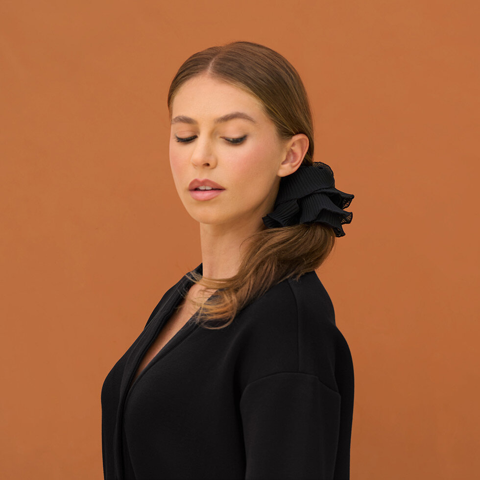 Model wearing Kitsch Halloween Black Pleated Scrunchie