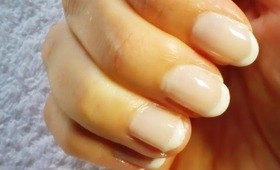 DIY : French Manicure (for Dummies, like me!)