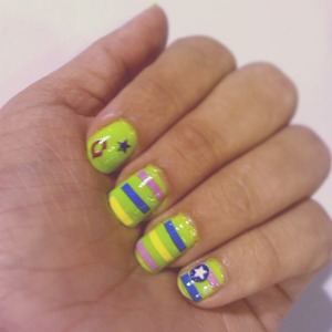 love my green crazy nail? say yes.  i used stickers and green color.  just that