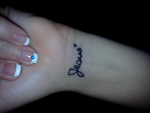 This is the tattoo i want ;) oh and i added a french tip too :)