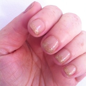 nails