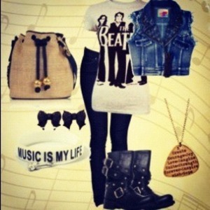 I didnt make this one, but I do make outfits on polyvore.
My name on polyvore is little_meli, follow me.