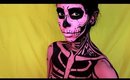 Easy Halloween Makeup: Pop Art Skull