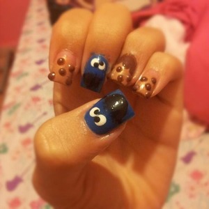 My nails jeje :) cookie monster 