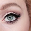 Adele-inspired eye look